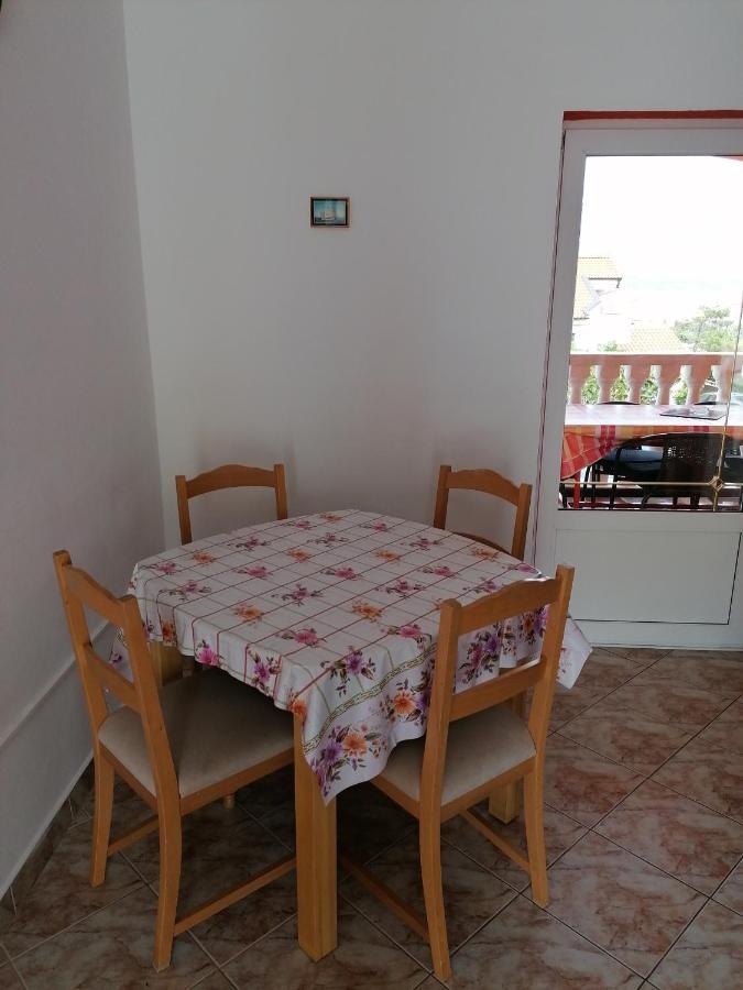Apartments Villa Venera Ražanac Εξωτερικό φωτογραφία