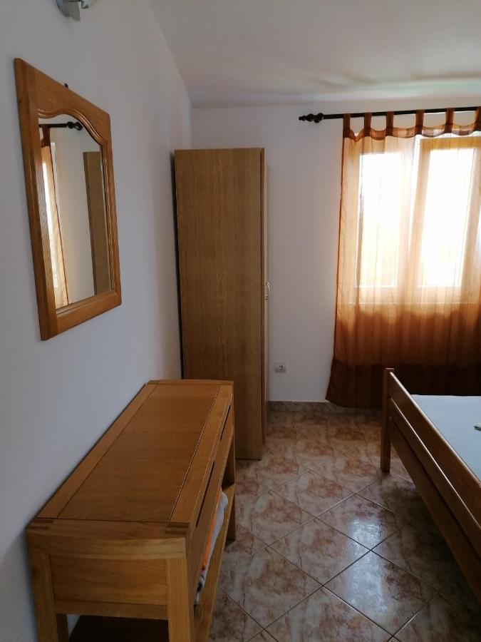 Apartments Villa Venera Ražanac Εξωτερικό φωτογραφία