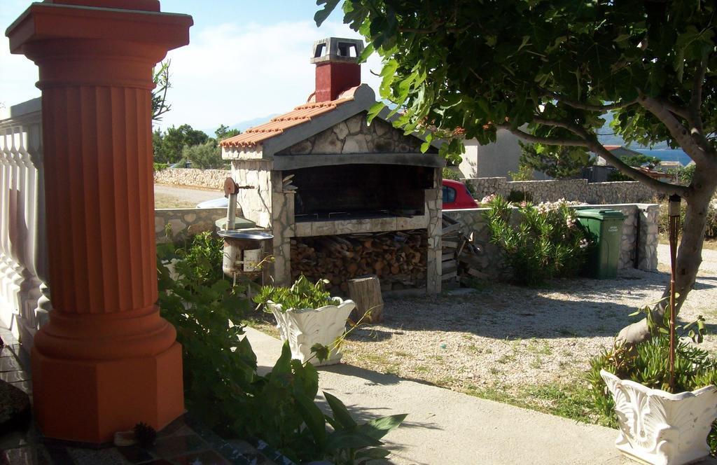 Apartments Villa Venera Ražanac Εξωτερικό φωτογραφία