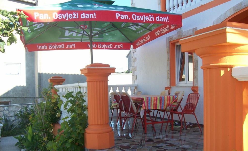Apartments Villa Venera Ražanac Εξωτερικό φωτογραφία